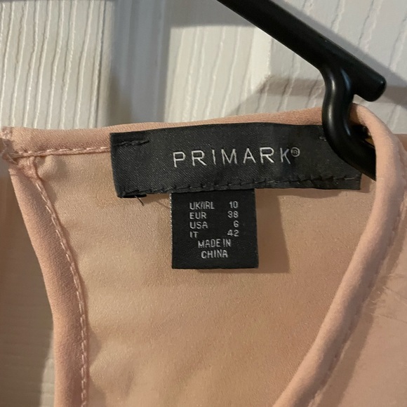 Pink long sleeve with flowers. Primark size 6 - Picture 2 of 3